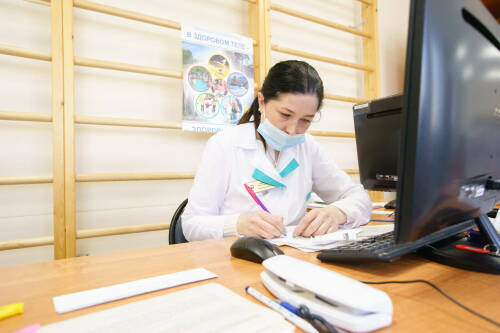 Путин подписал закон о добровольной уплате взносов на соцстрахование самозанятыми