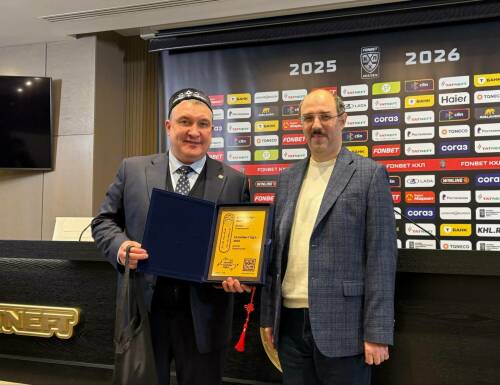 Главному тренеру ХК «Ак Барс» вручили награду «Татарин года»