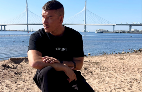 «Сидишь, как в зоопарке»: татарский блогер Линар Закиров на съемках «Давай поженимся!»