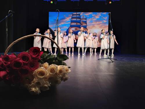 На концерте в Лениногорске в поддержку бойцов СВО собрали 105 тыс. рублей