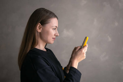 Билайн запустил «план б.» с нейросетями в MAX