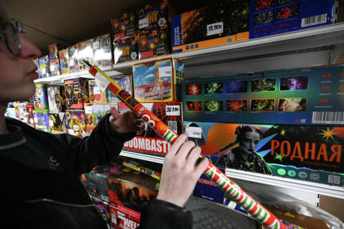 Может повредить глаз или оторвать руку: как не попасть в Новый год на больничную койку