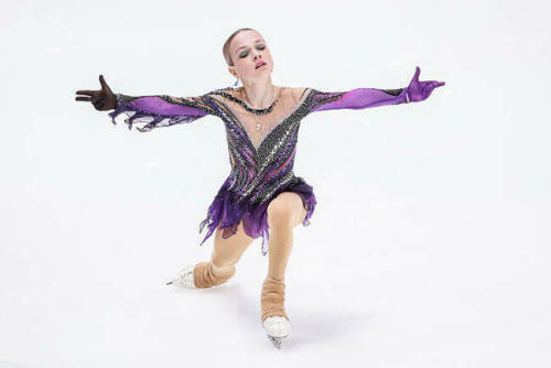 Костылева: С сегодняшнего дня я живу с родителями