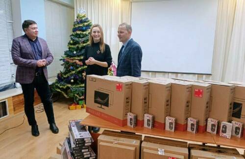 МТС и БФ «Альпари» помогут детям из интернатов РТ в получении цифрового образования