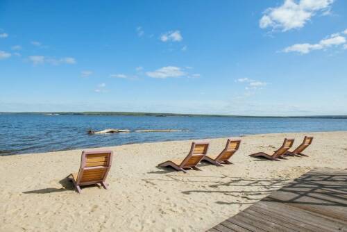 К пляжу «Тихие горы» в Менделеевске обустроят дорожки и пешеходные тротуары
