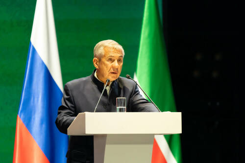 Рустам Минниханов поручил своевременно организовать весенне-полевые работы