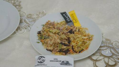 Суп за 10 минут: нижнекамские волонтеры готовят сухие пайки для бойцов