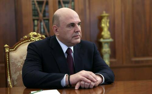 Михаил Мишустин поздравил Рустама Минниханова с Днем защитника Отечества