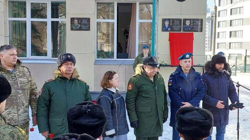 В Казанской кадетской школе-интернате открыли мемориальную доску Антону Россихину
