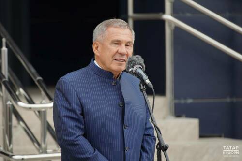 Рустам Минниханов прибыл на XIII Сход предпринимателей татарских сел