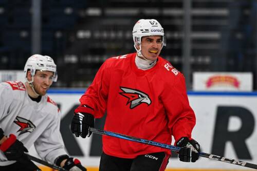 «Забыл» драфт НХЛ и пересмотрел отношение к себе: такой Якупов нужен КХЛ и «Авангарду»