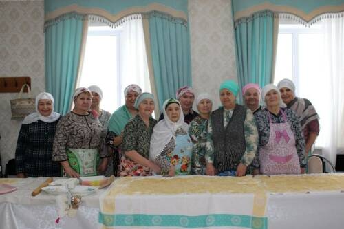 Большую партию лапши из 500 яиц для участников СВО приготовили в Заинске