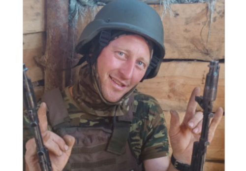 Участник СВО из Елабуги под позывным Албанец награжден медалью «За отвагу»