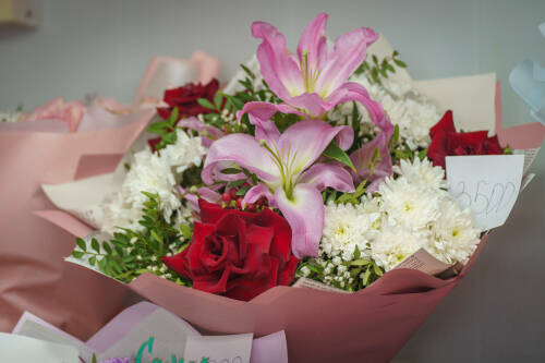 Эксперты объяснили, как правильно выбирать цветы