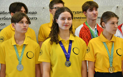 Раис Татарстана поздравил победителей чемпионатов «Профессионалы» и «Абилимпикс»