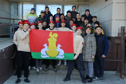 Из Пестрецов в зону СВО доставят два внедорожника, 20 тонн помощи и именных посылок