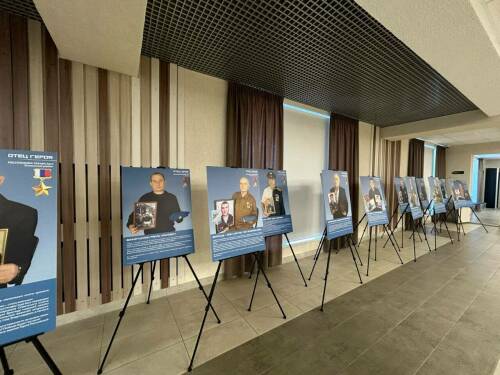 «Отец Героя»: в Камских Полянах открылась выставка памяти погибших защитников Отечества