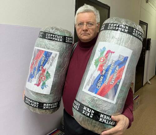 Военный в отставке из Лениногорска стал волонтером и плетет антидроновые шторы для СВО