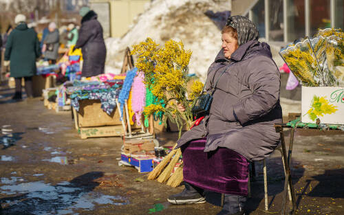 «Чтобы не продавали с ржавых газелей и картонок»: в Казани наведут порядок в торговле
