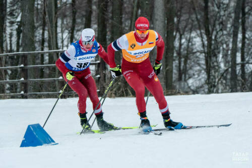 Александр Большунов выиграл гонку с раздельным стартом в финале Кубка России