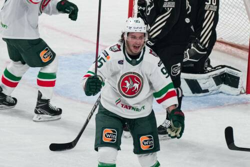 Артем Галимов и Дамир Шарипзянов попали в символическую пятерку месяца в КХЛ