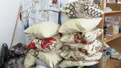«Создать условия на СВО»: волонтеры Заинска начали шить подушки для бойцов