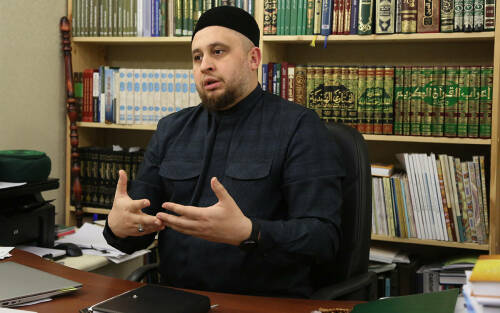 Чай с хазратом: «Жена Пророка была бизнесвумен своего времени»