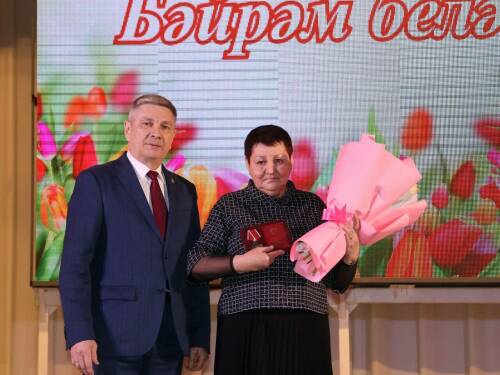 Подвиг, достойный памяти: в Актаныше семье героя СВО вручили орден Мужества