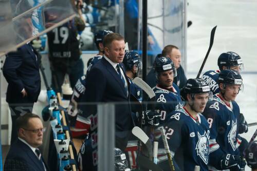 Леонтьеву указали на дверь в «Нефтехимике»: почему и кто заменит тренера в Нижнекамске