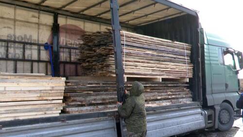 Из Кукмора на СВО отправили фуру со стройматериалами для обустройства блиндажей