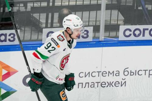 Нападающий «Ак Барса» Кателевский о серии с «Динамо»: «Идет война на льду»