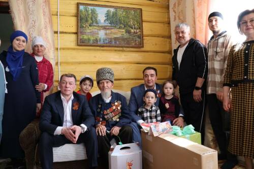 «Настоящее богатство»: ветеран из Буинска воспитал 8 детей, 44 внуков и 87 правнуков