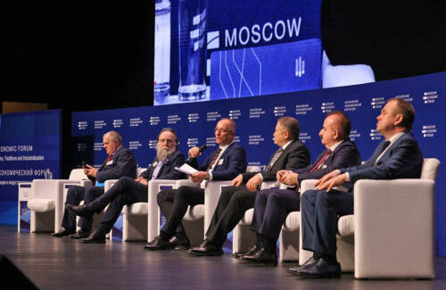 Демография и расселение мегаполисов: почему первый день МЭФ оставил двоякое послевкусие