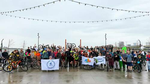 В Казани прошел заезд велосипедистов в честь открытия летнего велосезона - 2025