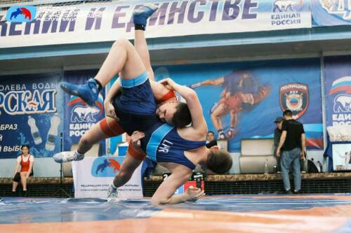 В Луганске при поддержке РТ прошел турнир по вольной борьбе с участием 170 спортсменов