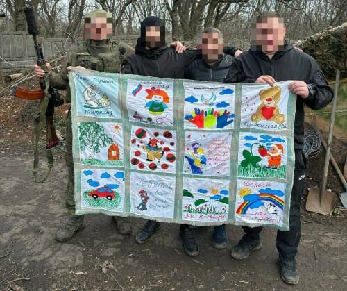 «Это добавляет в наши сердца тепло»: бойцы поблагодарили альметьевских детей за подарки