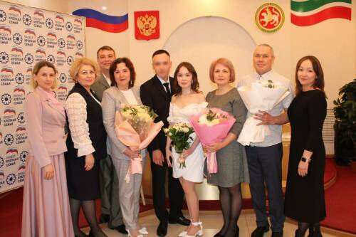 В «красивую» дату 04.04.2025 еще один боец СВО из Заинска сыграл свадьбу