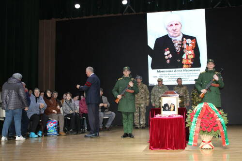 «Женщина с выправкой солдата»: заинцы простились с участницей войны Анной Моисеевой
