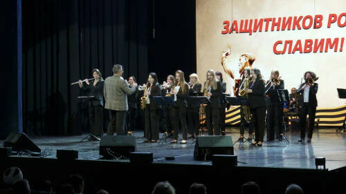 «Защитников Родины славим!»: в Казани прошел концерт в честь защитников Отечества
