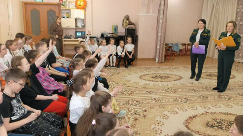 Специалисты Бугульминского лесничества провели занятие для учеников прогимназии №14