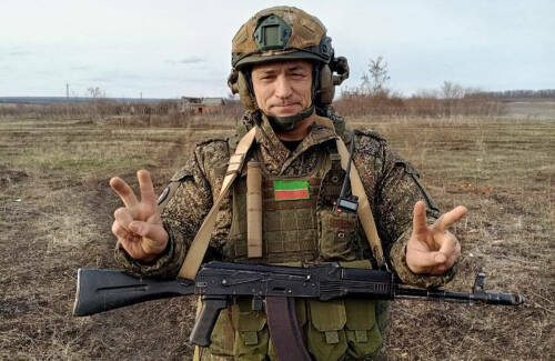 «32 жизни, вынесенных с поля боя»: бойцы СВО из Татарстана идут по стопам героев-дедов