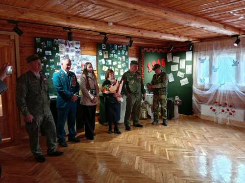 «Во имя Победы»: в Новом Кырлае открылась патриотическая выставка