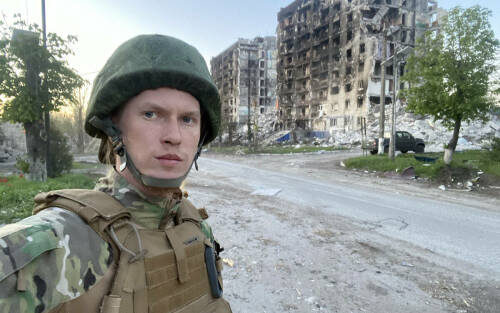 «ВСУшники – зверье, упивающееся насилием»: военкор RT о поездках в горячие точки мира