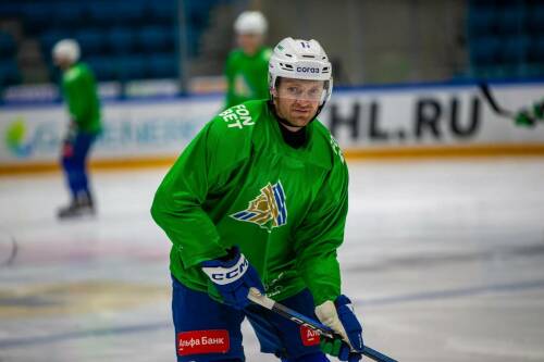 Кожевников объяснил, почему Панин заслужил новый контракт с «Салаватом»