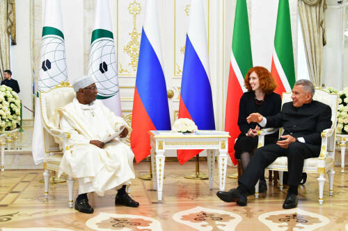 Минниханов обсудил вопросы сотрудничества с генсеком ОИС