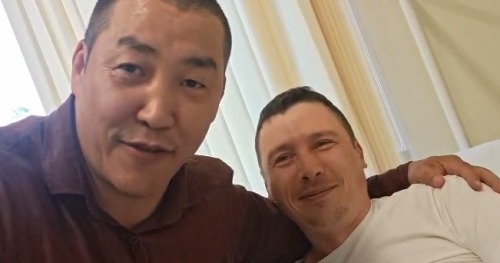 Известный актер навестил в московском госпитале уроженца Заинска – участника СВО