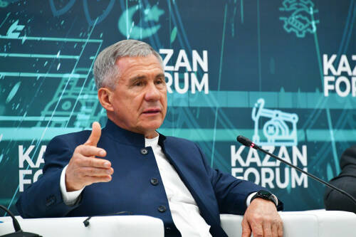 Минниханов на встрече с министрами культуры ОИС передал привет Президенту Гвинеи-Бисау