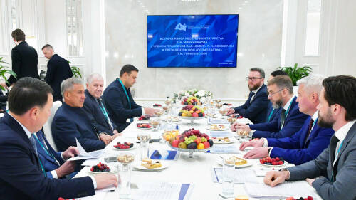 Минниханов обсудил с СИБУРом и «Полипластиком» модернизацию ЖКХ на KazanForum-2025