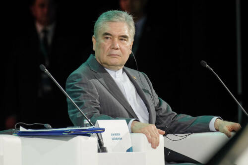 Гурбангулы Бердымухамедов предложил исламским странам создать единый энергетический пояс