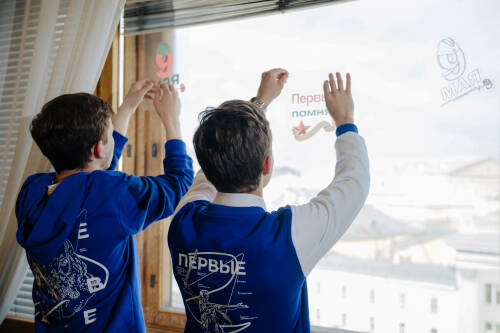Патриотическая акция «Окна Победы» стартовала в России